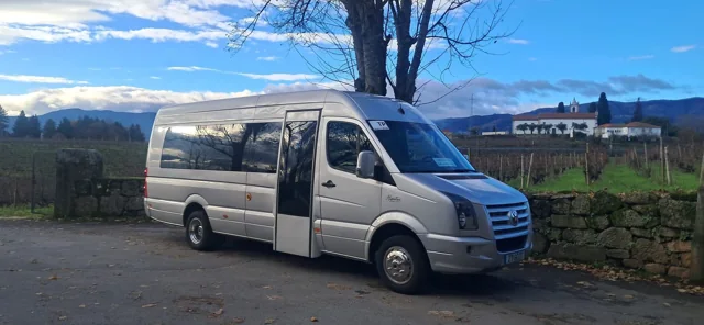 Volkswagen Crafter da frota Hupstour, 16 lugares