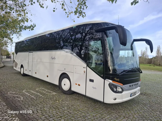 Setra 516 GT HD da frota Hupstour, 53 lugares